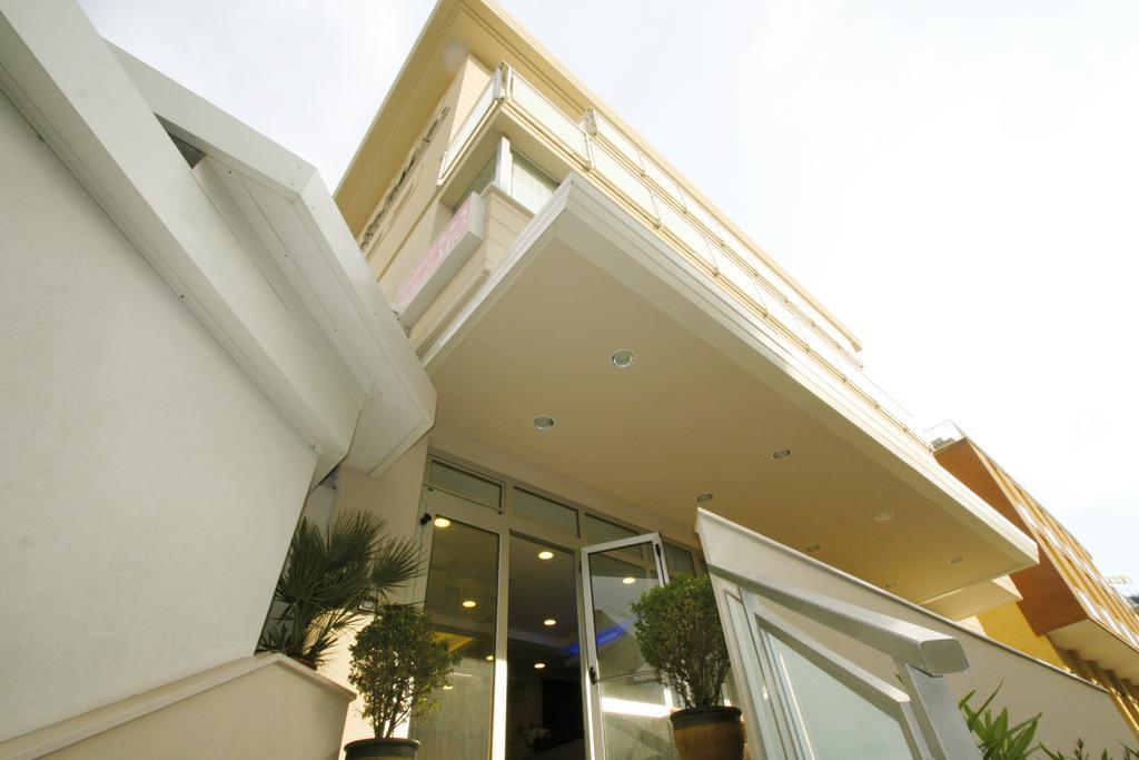 Hotel Sole Mio Rimini Dış mekan fotoğraf