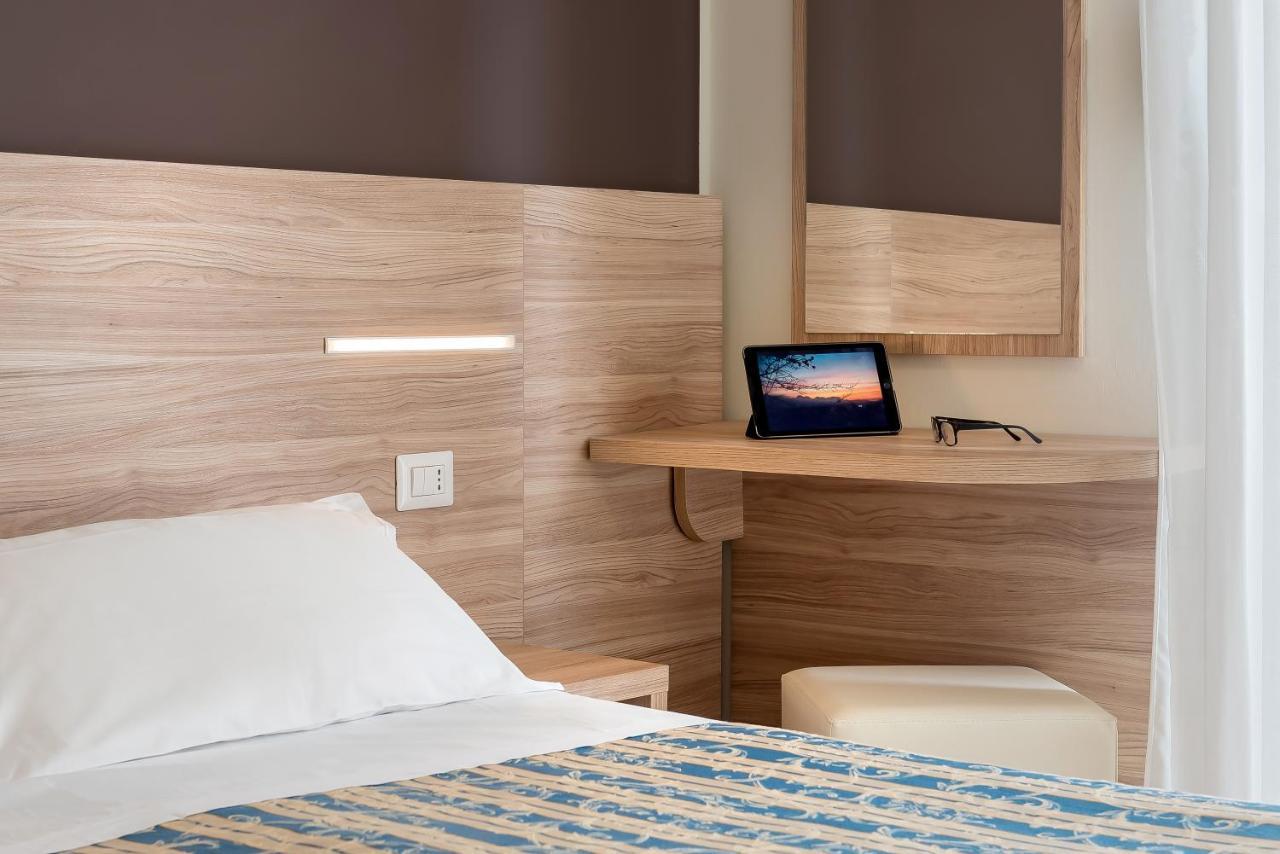 Hotel Sole Mio Rimini Dış mekan fotoğraf